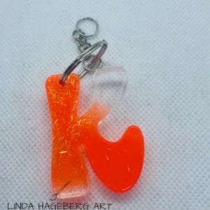 Nøkkelring K, orange neon