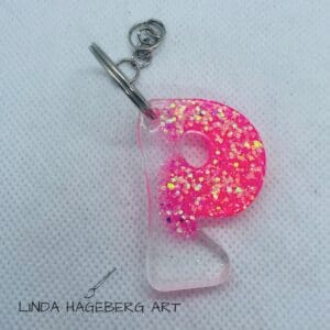 Nøkkelring P, rosa neon